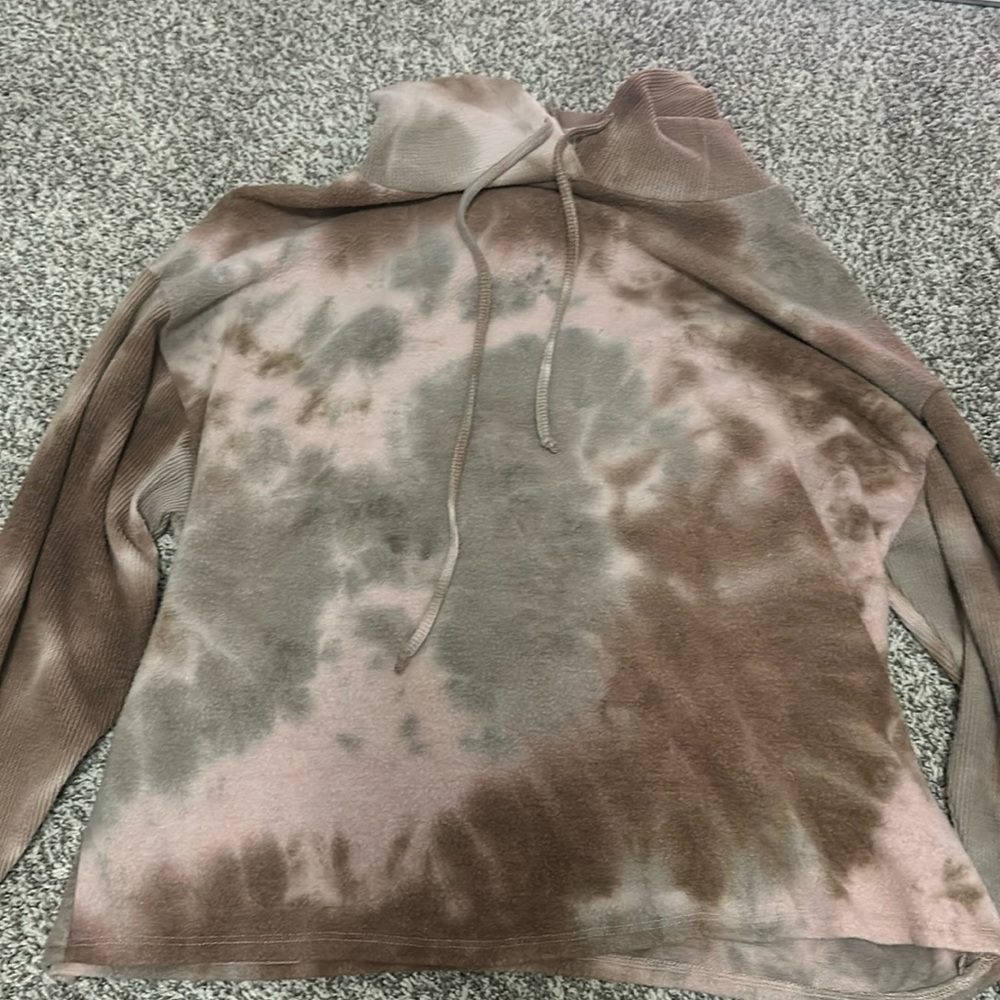 tie dye long sleeve